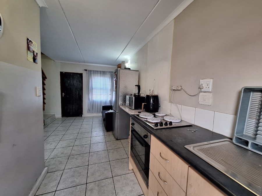 2 Bedroom Property for Sale in Pelican Park Western Cape